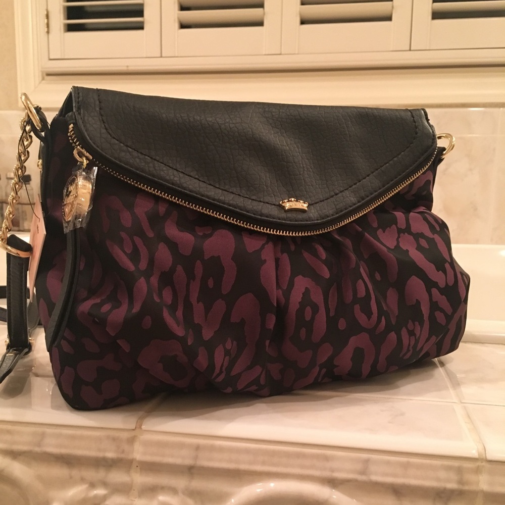 NEVER BEEN USED JUICY COUTURE PURSE